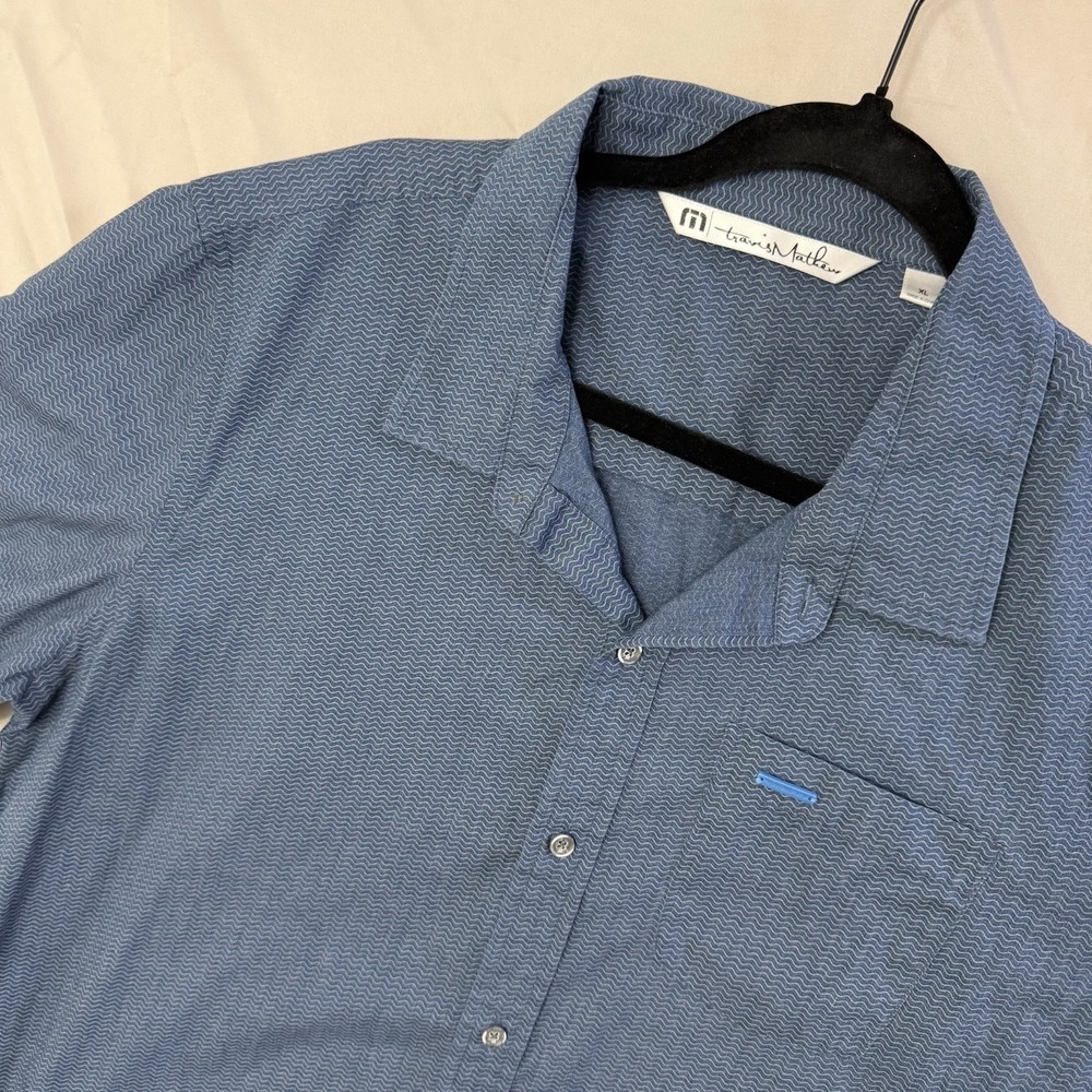 Travis Mathew Button Up Shirt Mens XL Blue Golf Casual Short Sleeve Lightweight